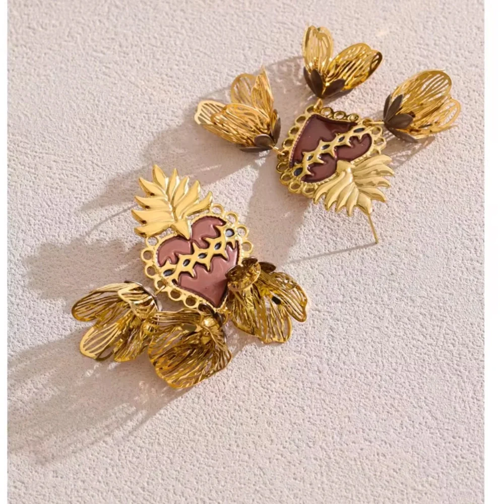 Anthropologie Statement Sacred Heart Drop Earrings ✨ - Picture 3 of 6